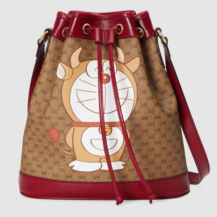 유럽직배송 구찌 GUCCI Gucci - Doraemon x Gucci small bucket bag 6555972TYAG9795